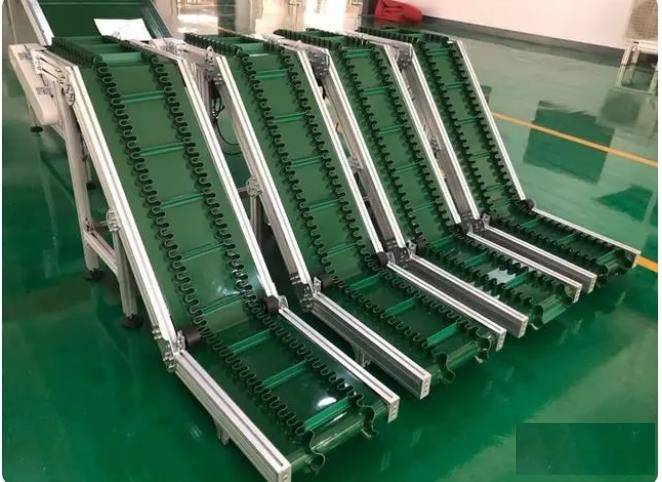 新余Z型裙邊皮帶輸送機(jī)